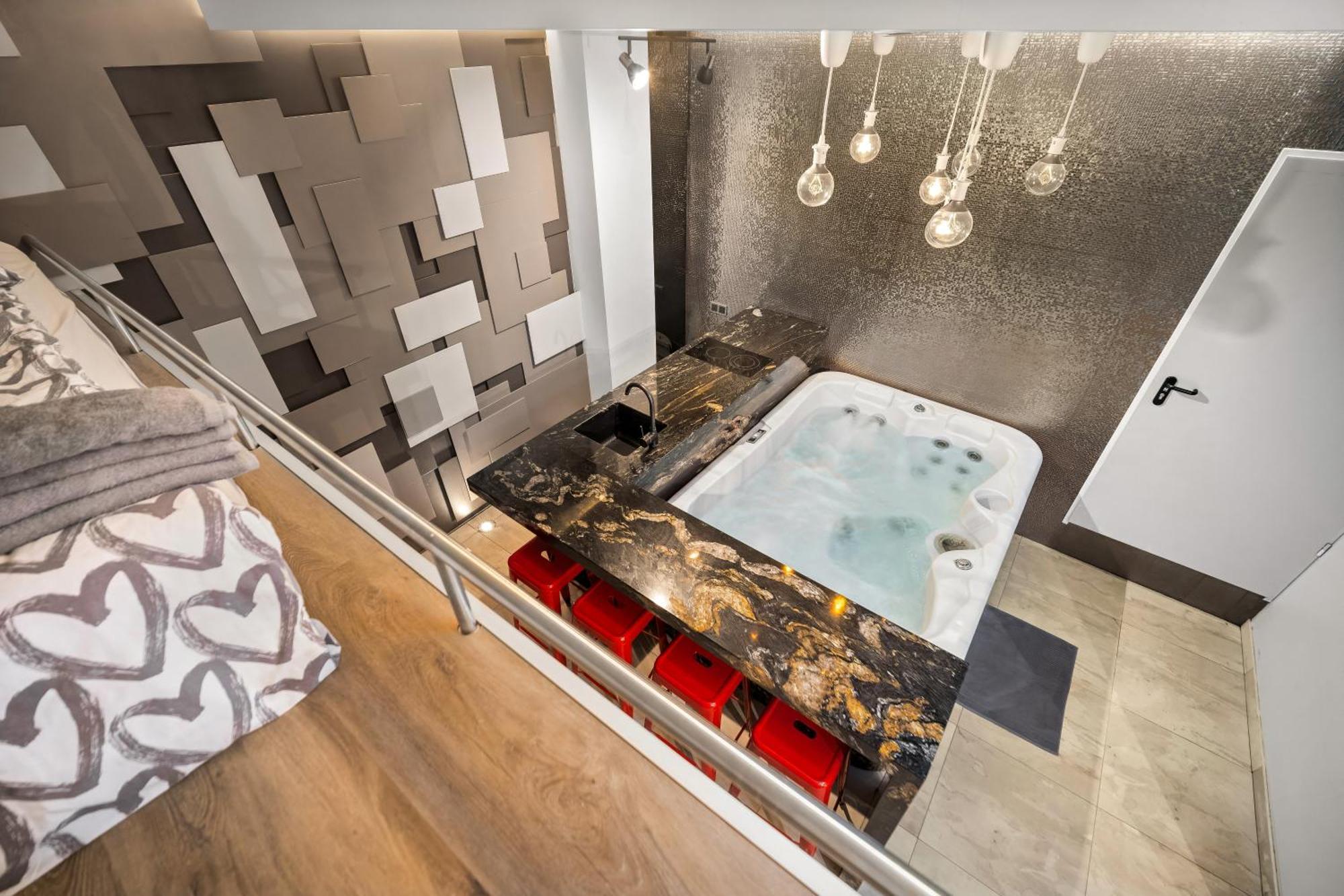 Secret Lounge - Cozy With Sauna And Jacuzzi Apartment *